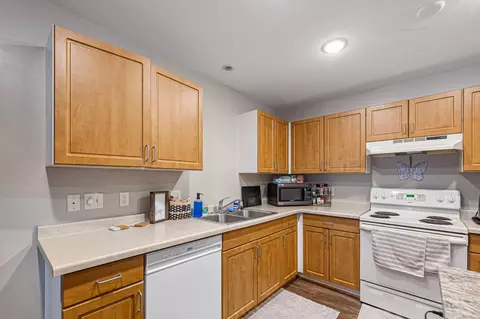 Kitchen - 1816 Haralson Ct, Saint Peter, MN 56082 photo 1 of 2