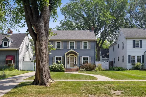 1257 4th St N, Fargo, ND 58102