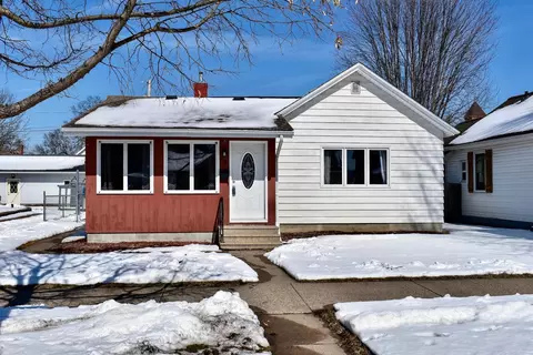 518 E Wabasha St, Winona, MN 55987
