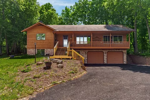 487 Shorewood Dr, Detroit Lakes, MN 56501