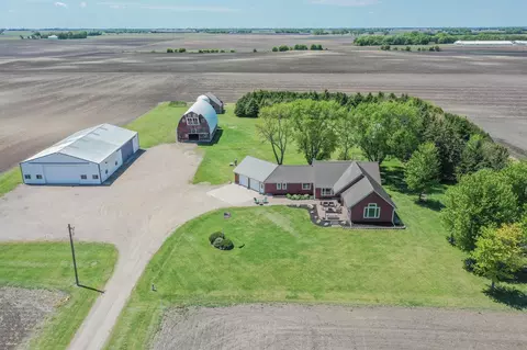 18522 15th St SW, Blomkest, MN 56216