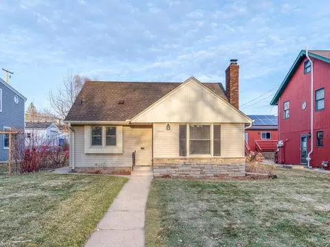 6133 Russell Ave S, Minneapolis, MN 55410