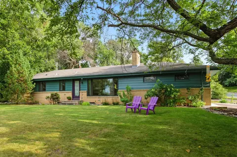 15250 Stevens Ave, Burnsville, MN 55306