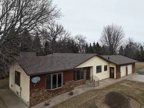 Exterior - 20366 470th Ave, Morris, MN 56267 photo 3 of 15