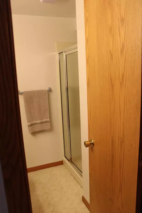 Bath - 20366 470th Ave, Morris, MN 56267 photo 5 of 5