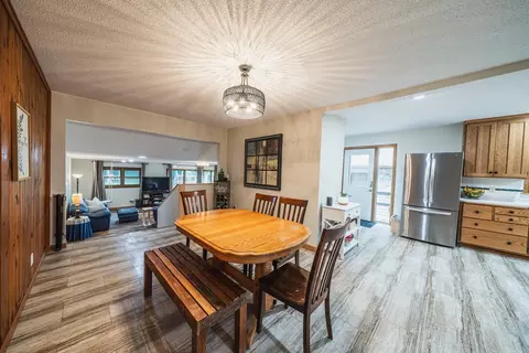 425 Shorewood Dr, Detroit Lakes, MN 56501