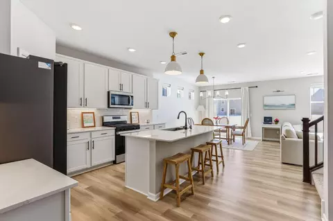 12800 Weber Ct, Rogers, MN 55374