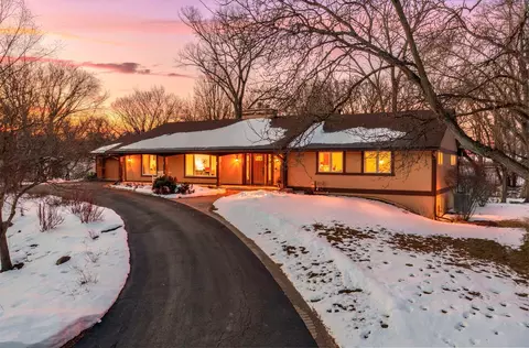 8323 W Franklin Ave, Saint Louis Park, MN 55426