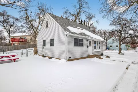 1427 Prosperity Ave, Saint Paul, MN 55106