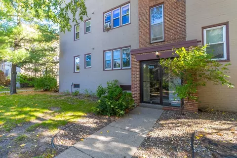 3128 W Bde Maka Ska Blvd #415, Minneapolis, MN 55416