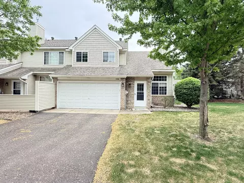 8588 Brinkley Ln, Inver Grove Heights, MN 55076