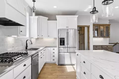 Kitchen - 1851 Campfire Dr E, Waconia, MN 55387 photo 2 of 5