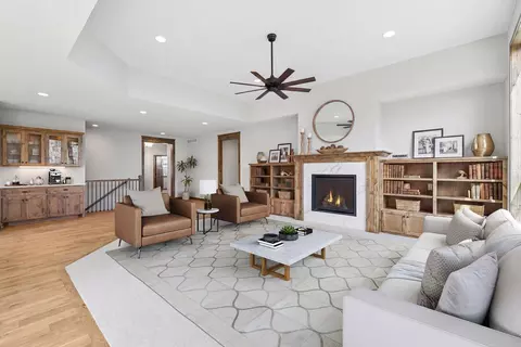 1851 Campfire Dr E, Waconia, MN 55387
