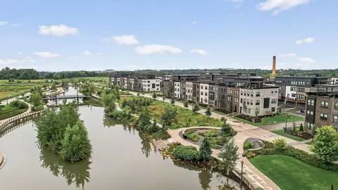 875 W Falls Psge #C, Saint Paul, MN 55116