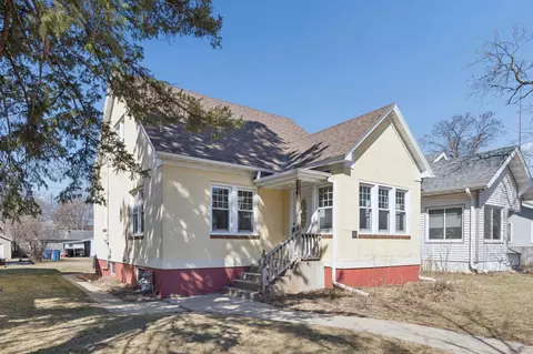 39 Mckinley Pl N, Saint Cloud, MN 56303