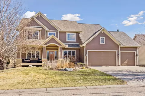 1681 Deephaven Dr, Woodbury, MN 55129