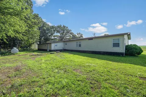 Exterior - 1734 40th St, Ceylon, MN 56121 photo 2 of 8