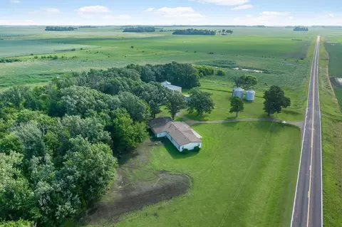 View/Area - 1734 40th St, Ceylon, MN 56121 photo 8 of 9