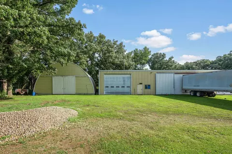 Exterior - 1734 40th St, Ceylon, MN 56121 photo 4 of 8