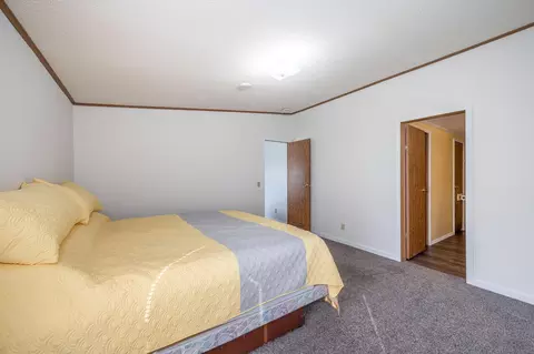 Bedroom - 1734 40th St, Ceylon, MN 56121 photo 2 of 6