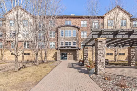 13570 Technology Dr #2322, Eden Prairie, MN 55344