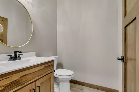 Bath - 2024 Forest Ct, Saint Cloud, MN 56303 photo 5 of 5