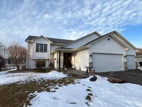 4765 Park Dr, Monticello, MN 55362