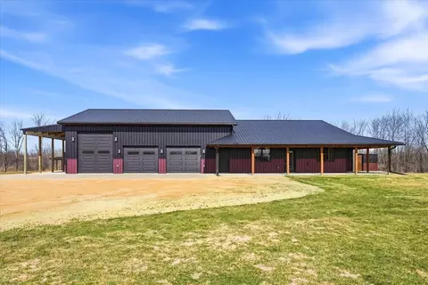 195 Surrey Ridge Trl, Glenwood City, WI 54013