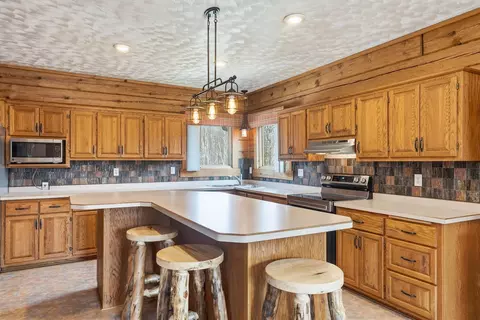 Kitchen - 4359 Schweiger Rd, Orr, MN 55771 photo 4 of 8