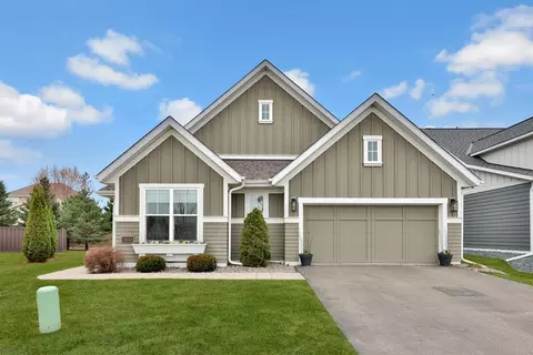 5042 Dale Ridge Rd, Woodbury, MN 55129