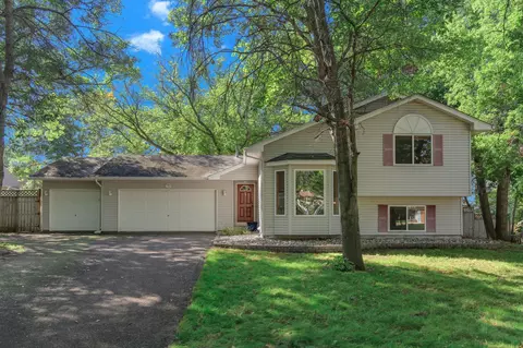 11852 Yellow Pine St NW, Coon Rapids, MN 55448