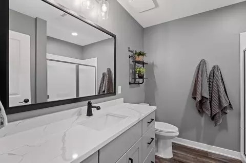 Bath - 855 Towne Dr NE, Byron, MN 55920 photo 4 of 4