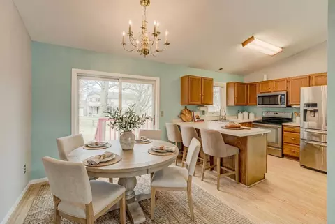 4745 Narvik Dr, Eagan, MN 55122