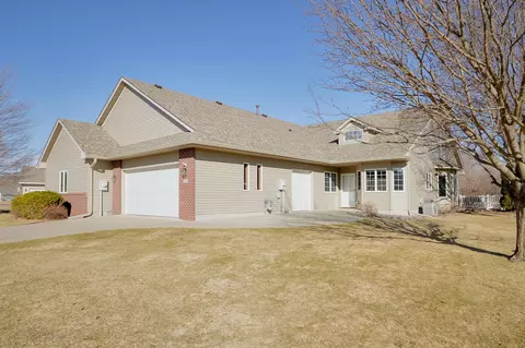 228 Goldfinch Ln, Clearwater, MN 55320