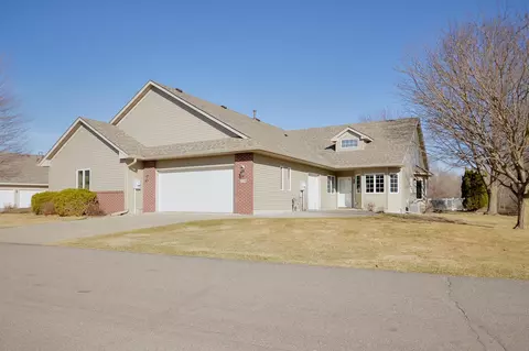 228 Goldfinch Ln, Clearwater, MN 55320