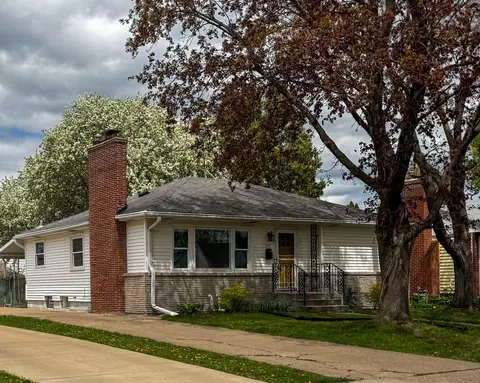 777 California Ave W, Saint Paul, MN 55117