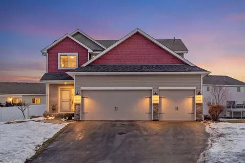 21421 Hytrail Cir, Lakeville, MN 55044