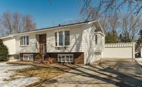 209 4th St SW, Kasson, MN 55944