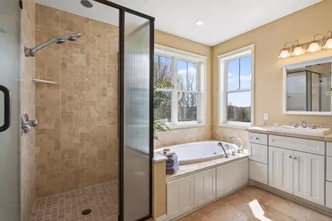 Bath - 13212 Danner Path, Rosemount, MN 55068 photo 3 of 7