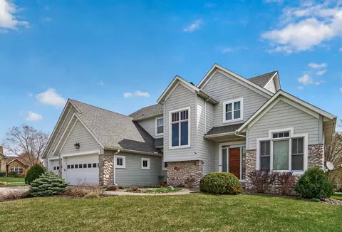 Exterior - 13212 Danner Path, Rosemount, MN 55068 photo 3 of 7