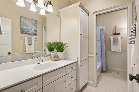 Bath - 13212 Danner Path, Rosemount, MN 55068 photo 5 of 7