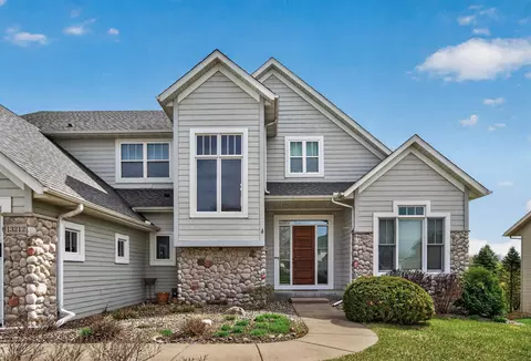 Exterior - 13212 Danner Path, Rosemount, MN 55068 photo 4 of 7