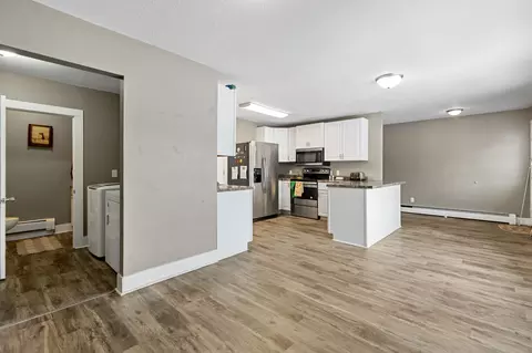 110 Mill St W, Winthrop, MN 55396