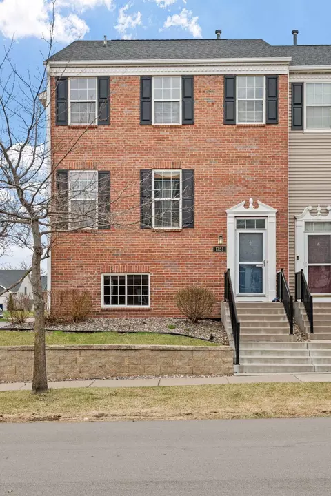 1751 Grove Dr, Shakopee, MN 55379