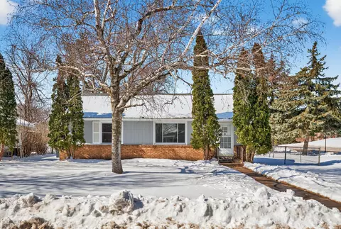 500 5th Ave S, Hopkins, MN 55343