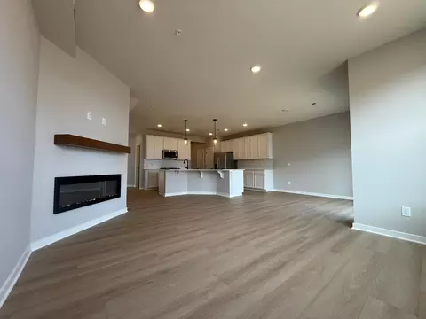 14956 Avondale Vw, Rosemount, MN 55068