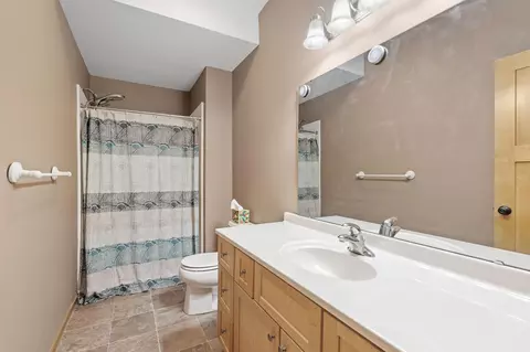 Bath - 8700 Grace Ln, Greenfield, MN 55357 photo 8 of 9