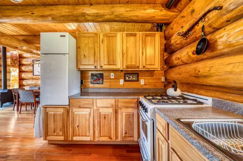 Kitchen - 20008 County 84, Akeley, MN 56433 photo 3 of 4