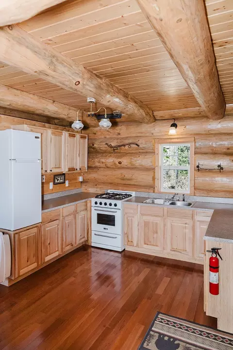 Kitchen - 20008 County 84, Akeley, MN 56433 photo 2 of 4