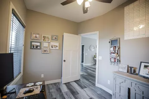 Entry Way - 7 Rileys River Rd, Morris, MN 56267 photo 5 of 9